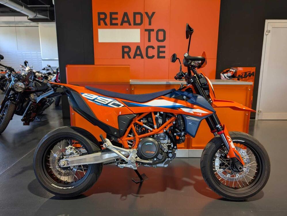 KTM 690 SMC R (2023 - 25)