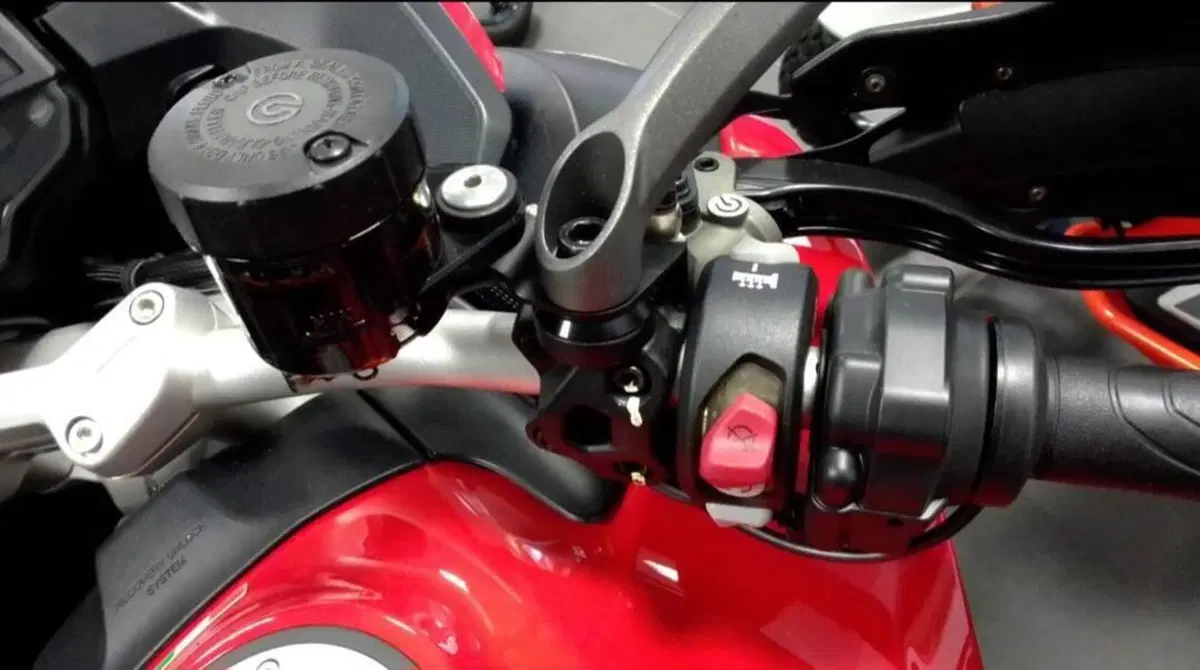 Ducati Multistrada V2 S (2022 - 24) (7)