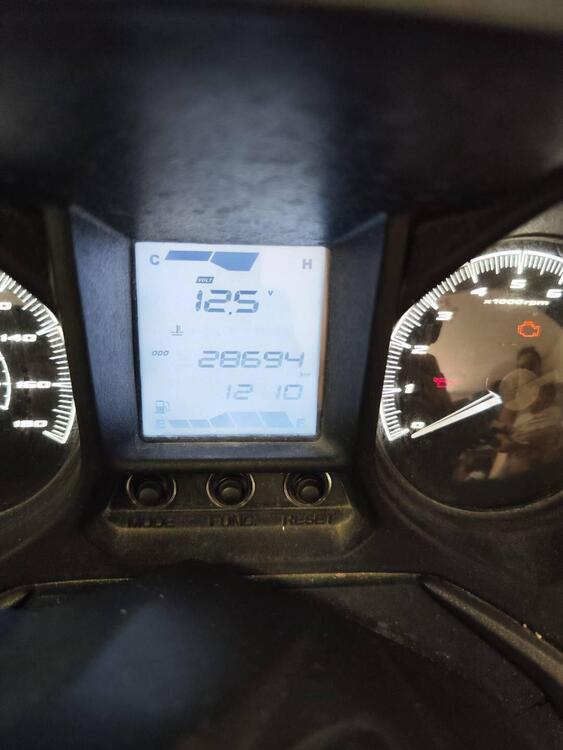 Kymco X-Town 300i ABS (2016 - 20) (4)