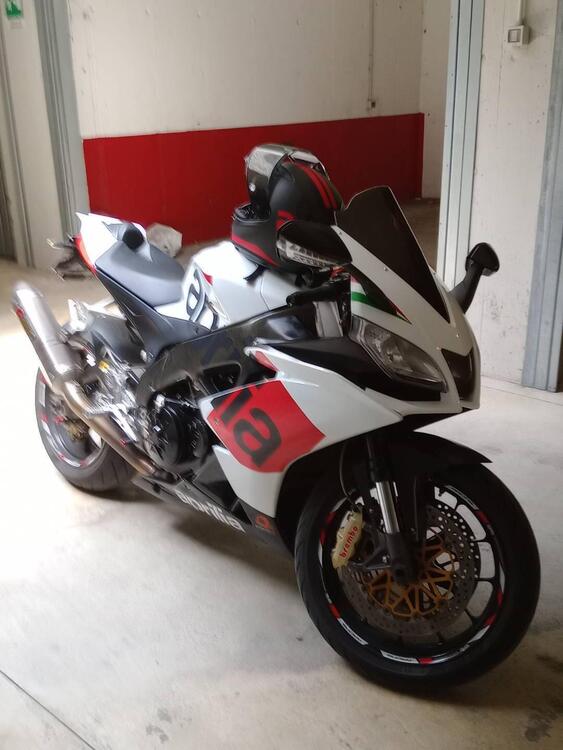 Aprilia RSV4 R (2009 - 12) (5)