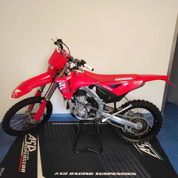 Honda CRF 450 R (2025) (2)