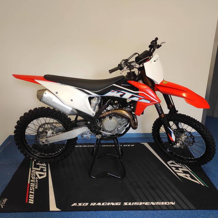 KTM 450 SX-F (2021) (2)