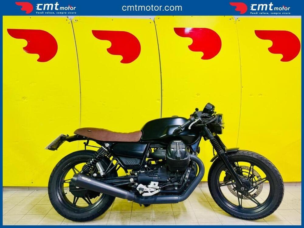 Moto Guzzi V7 Stone (2021 - 24)