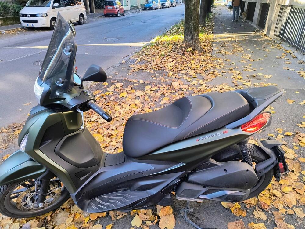 Piaggio Beverly 300 S ABS-ASR (2021 - 25) (3)