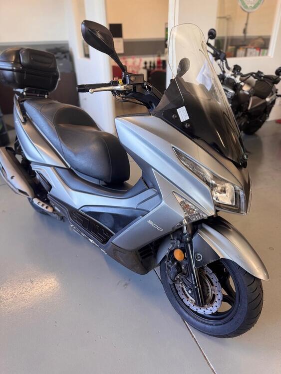 Kymco X-Town 300i ABS (2016 - 20) (2)