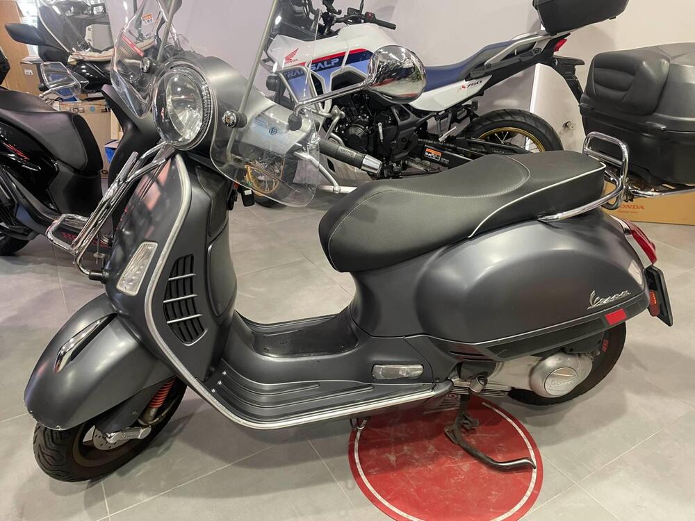 Vespa GTS 300 Super (2017 - 18) (2)
