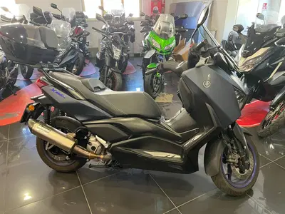 Yamaha X-Max 300 Tech Max (2021 - 24) usata