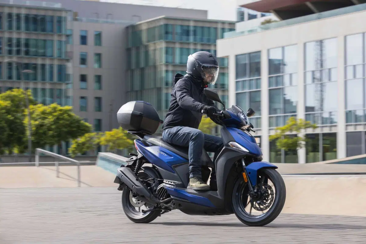 EICMA 2025: KYMCO presenta l'Agility NX e il People R... ibrido!