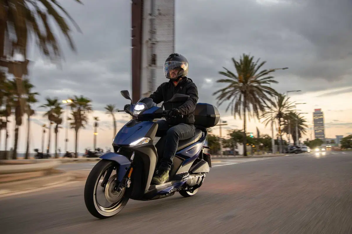 EICMA 2025: KYMCO presenta l'Agility NX e il People R... ibrido! (20)