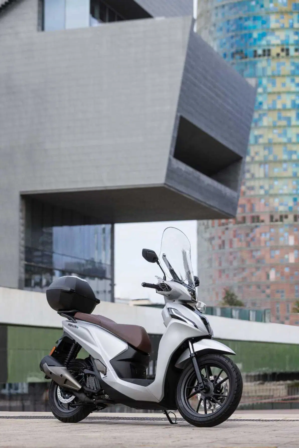 EICMA 2025: KYMCO presenta l'Agility NX e il People R... ibrido! (2)