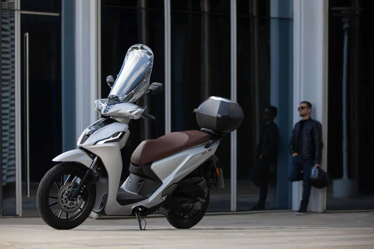 EICMA 2025: KYMCO presenta l'Agility NX e il People R... ibrido! (11)