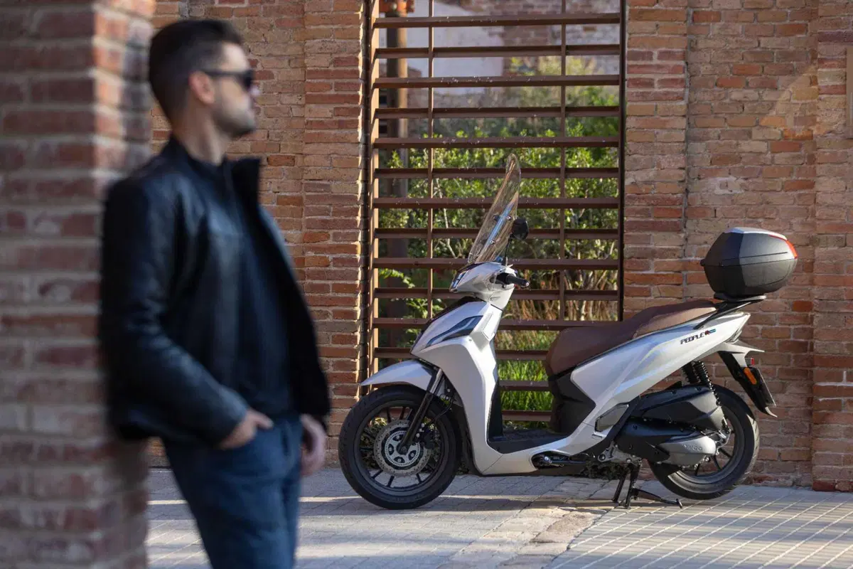 EICMA 2025: KYMCO presenta l'Agility NX e il People R... ibrido! (16)