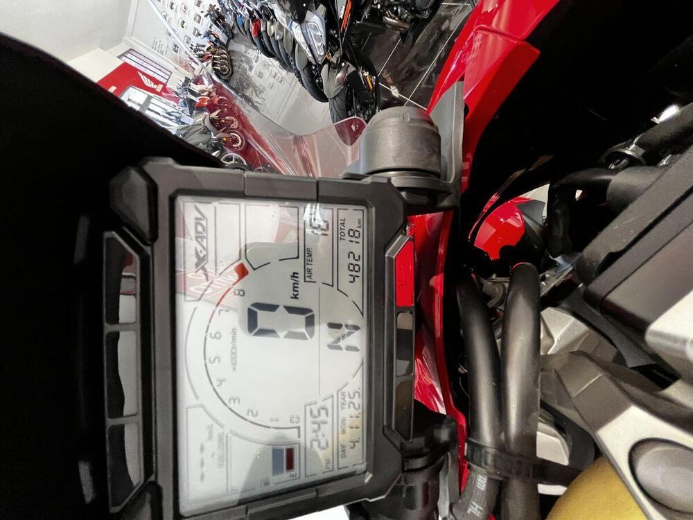 Honda X-ADV 750 (2017) (3)