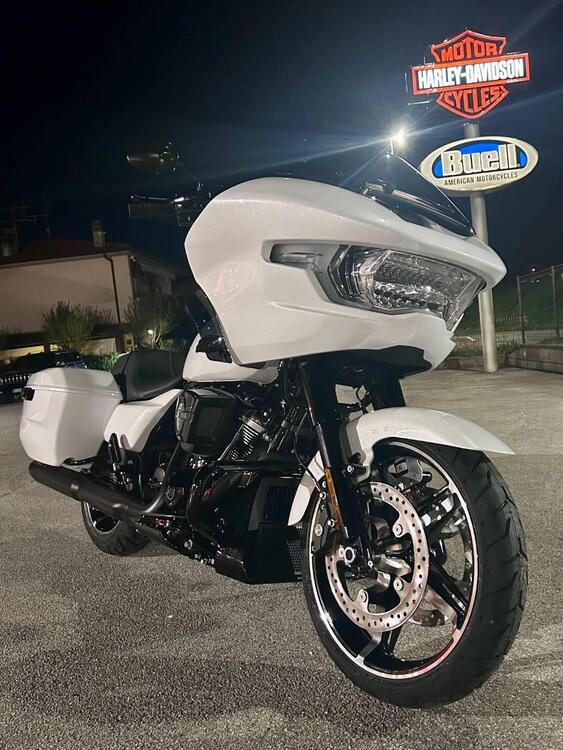 Harley-Davidson Road Glide (2024 - 25)