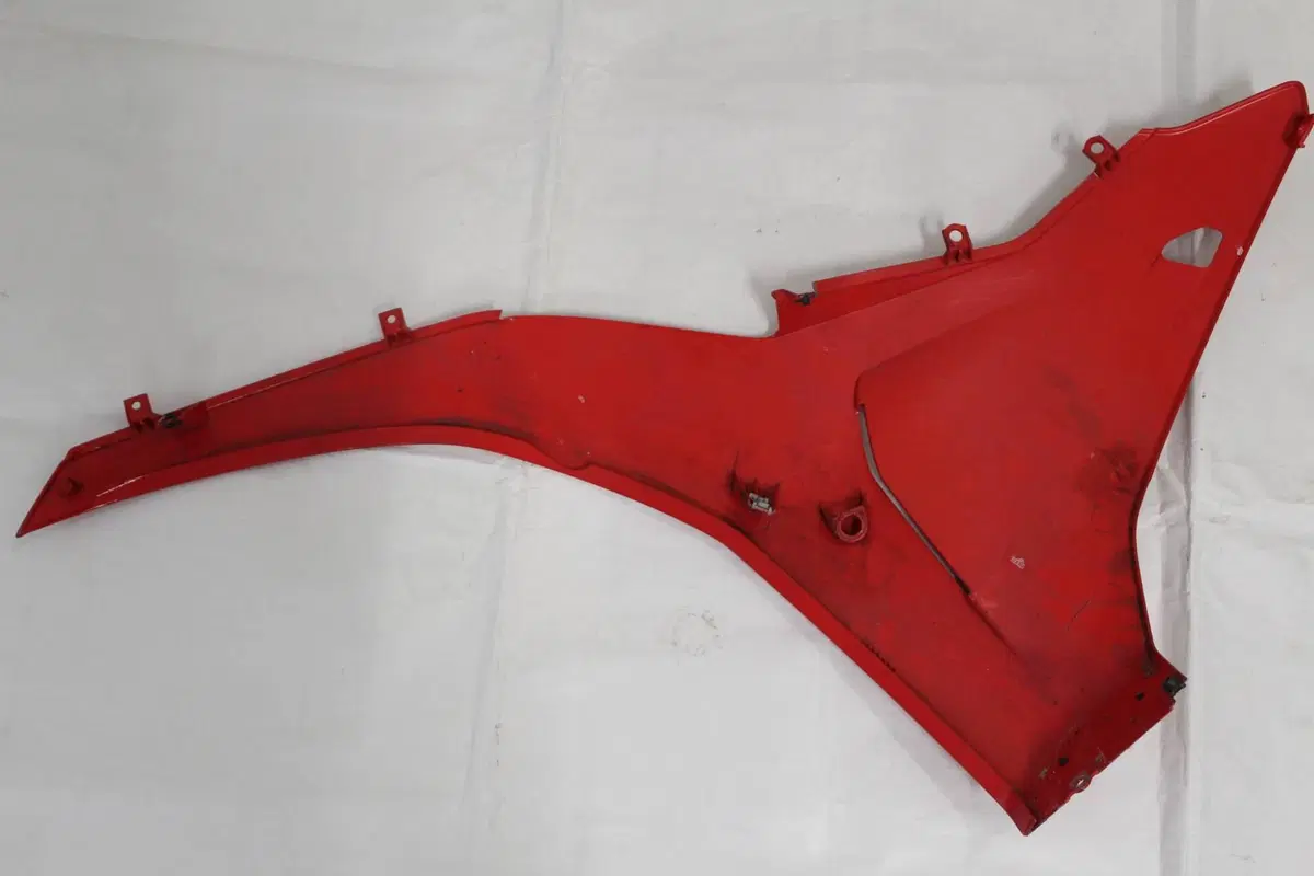 FIANCATA INFERIORE DX DUCATI SUPERSPORT 950 S (3)