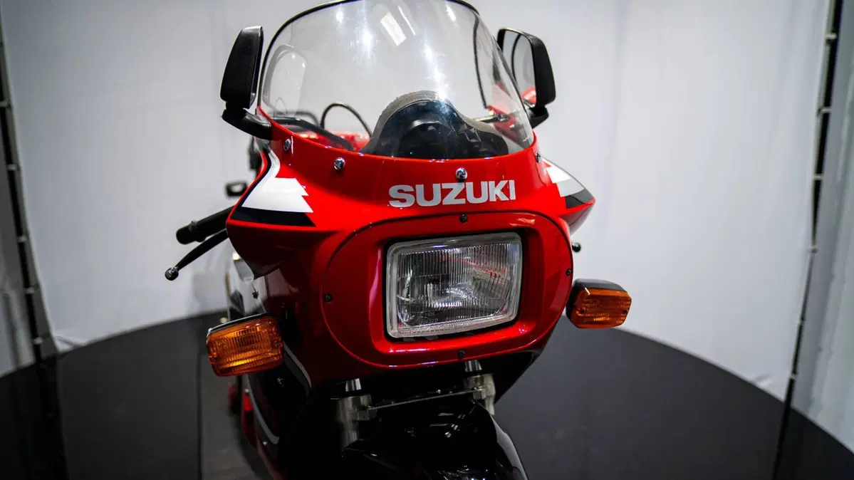 Suzuki GSX-R 750 (12)