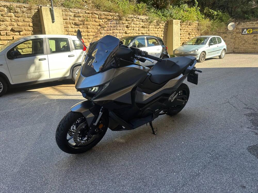 Honda Forza 750 (2025) (3)