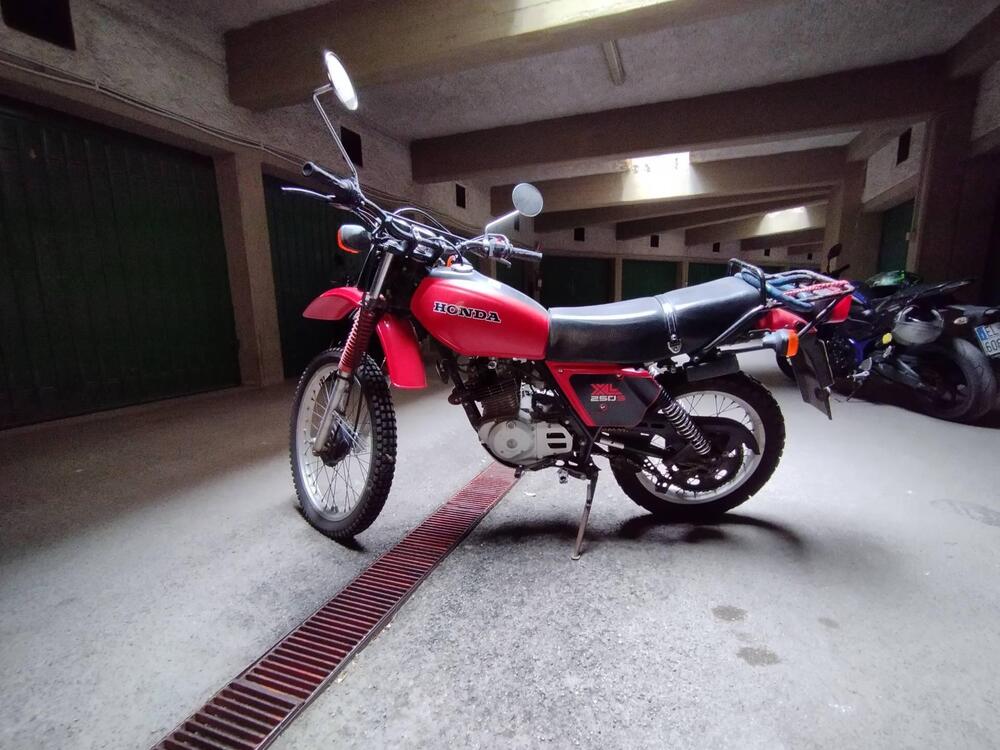 Honda XL 250 R (2)