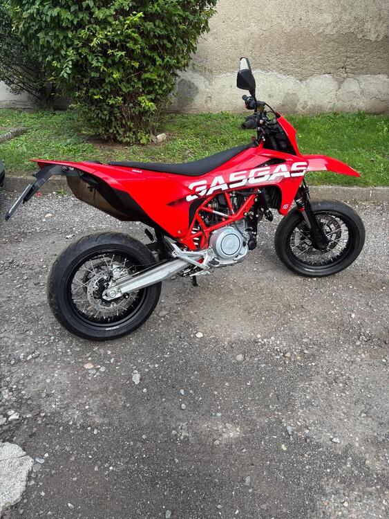 GASGAS SM 700 (2022 - 25) (2)