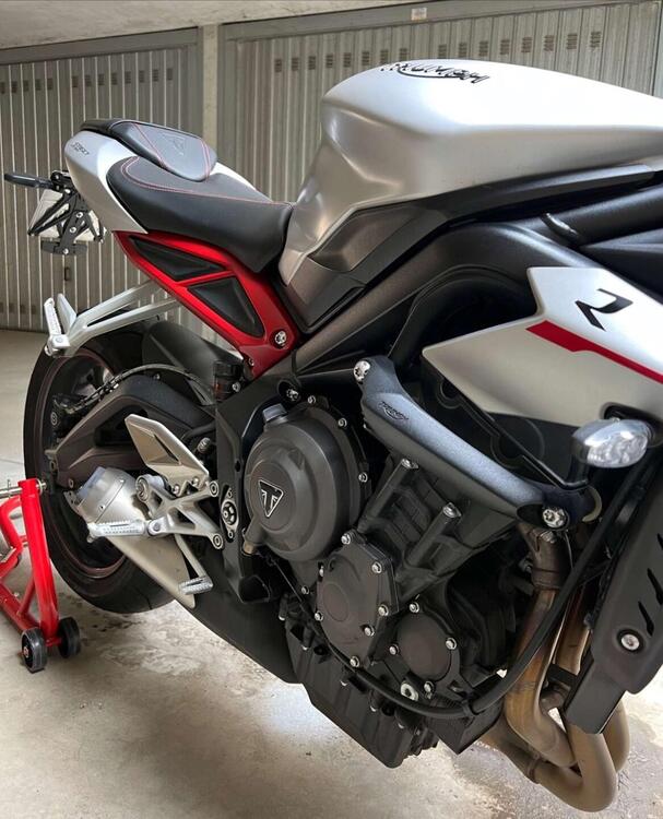 Triumph Street Triple R (2017 - 20)