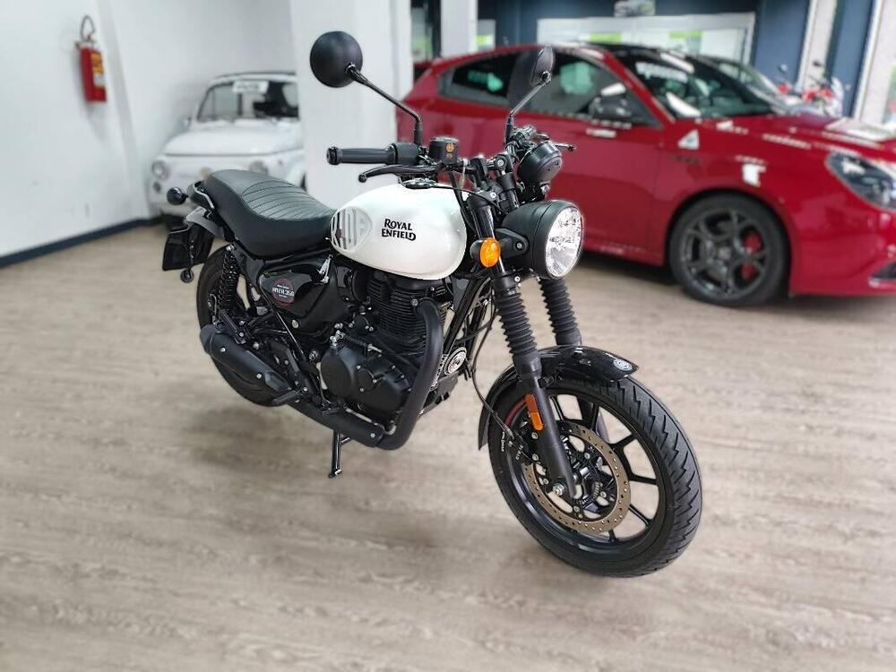 Royal Enfield Classic 350 (2021 - 25) (2)