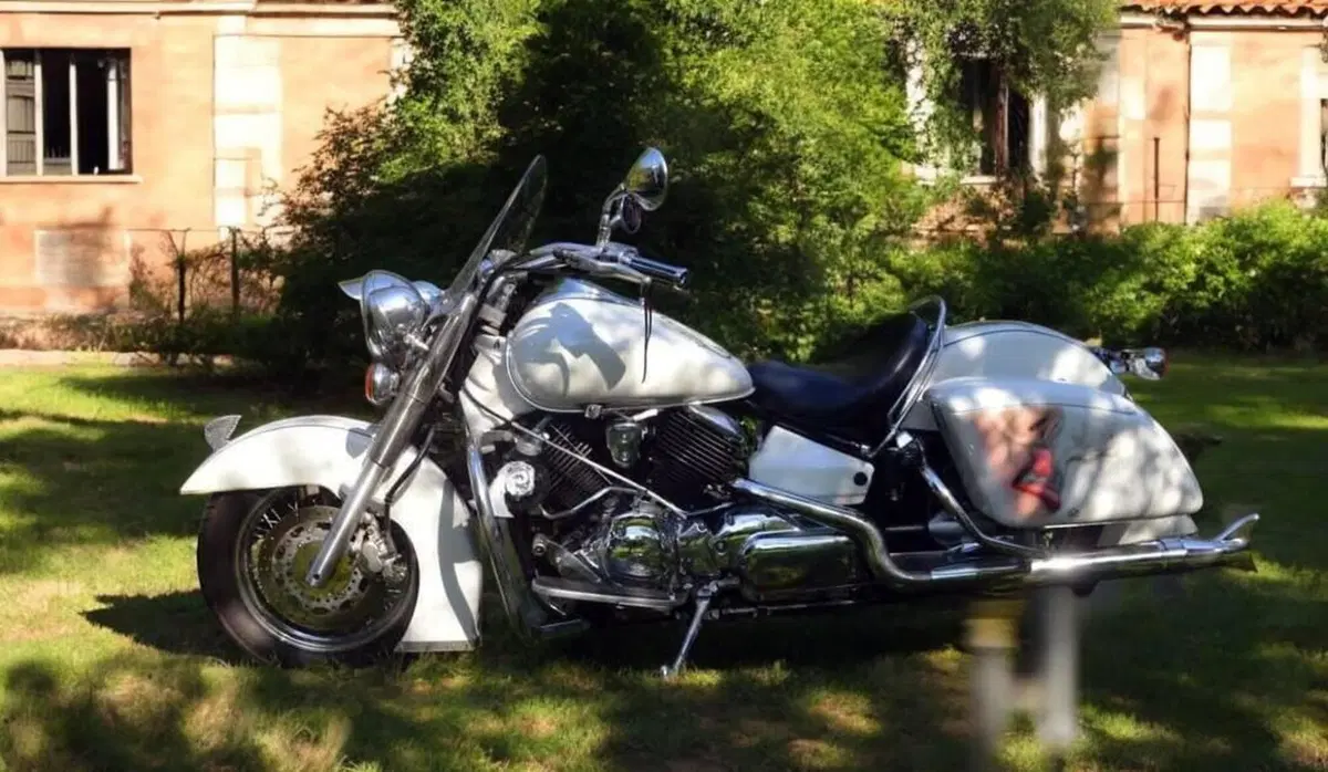 Yamaha XVS 1100 Drag Star A Classic (2000 - 06) (14)