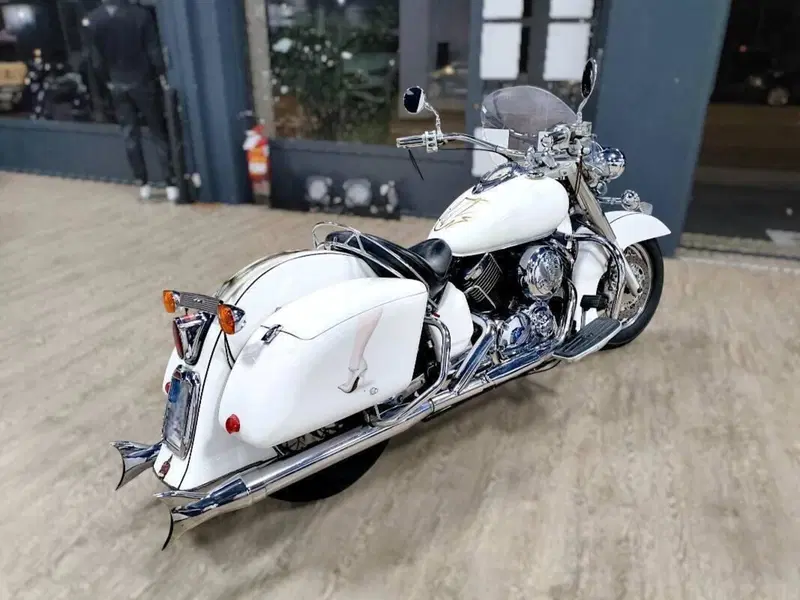 Yamaha XVS 1100 Drag Star A Classic (2000 - 06) (4)