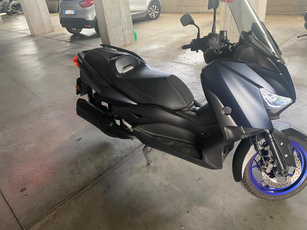 Yamaha X-Max 300 Tech Max (2021 - 24) (2)