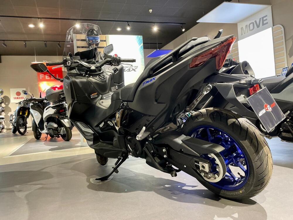 Yamaha T-Max 560 (2025) (3)