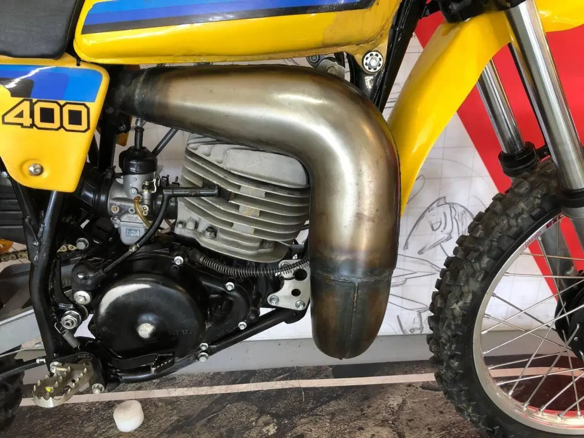 Suzuki RM 400  (7)