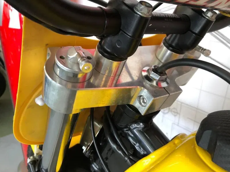 Suzuki RM 400  (8)