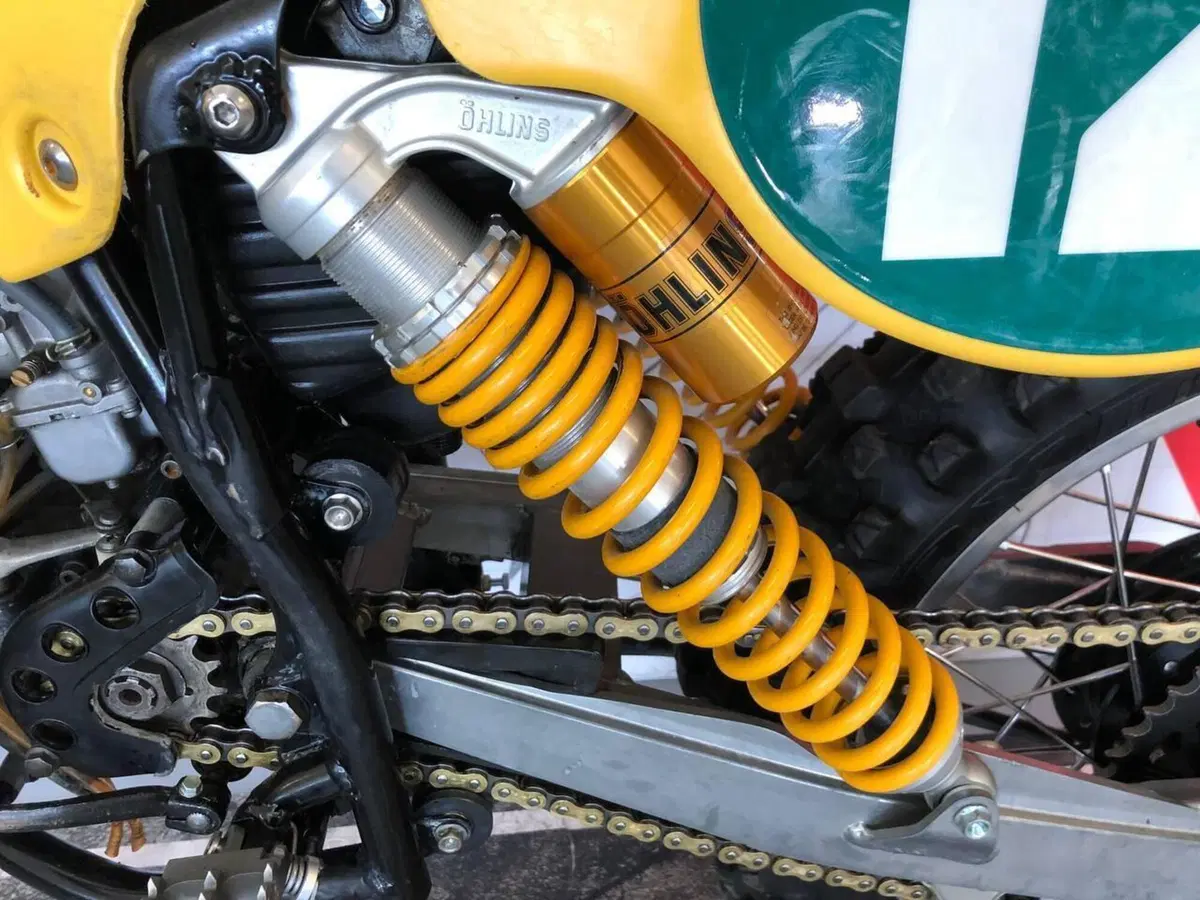 Suzuki RM 400  (9)