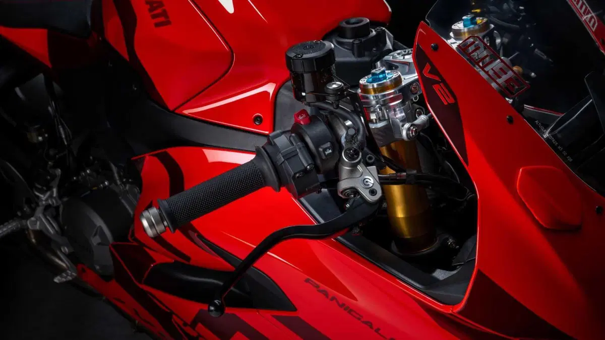 Ducati Panigale V2 Panigale V2 MM93 (2026) (7)