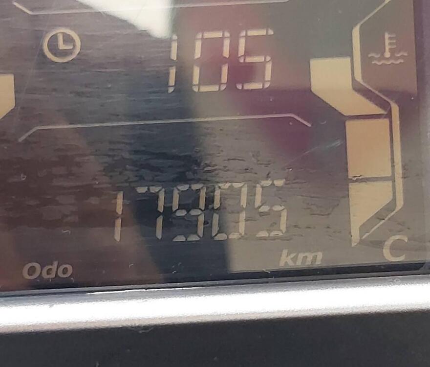 Yamaha X-Max 300 ABS (2017 - 20) (4)