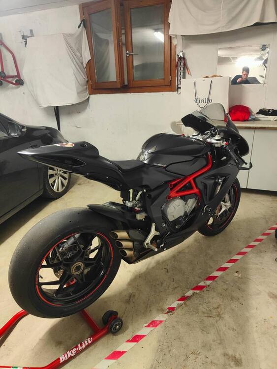 MV Agusta F3 800 EAS ABS (2013 - 17) (4)