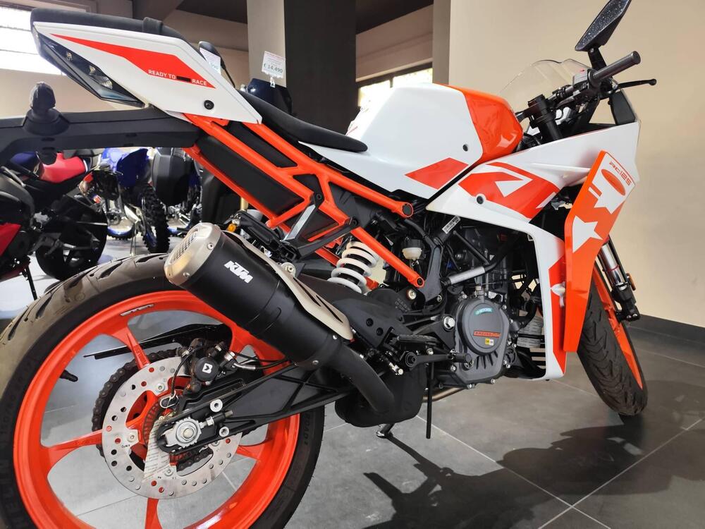 KTM RC 125 (2022 - 25) (5)