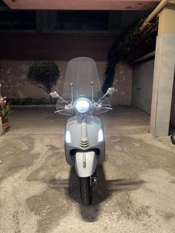 Vespa GTS 300 Super (2023 - 24)