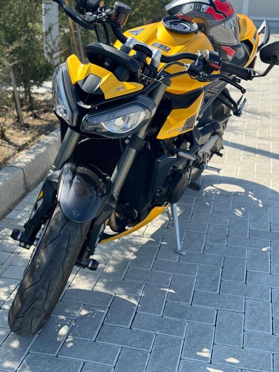 Triumph Street Triple 765 RS (2023 - 25) (3)