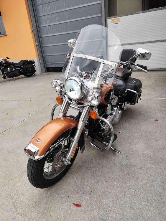 Harley-Davidson 1584 Heritage Classic (2008 - 10) - FLSTC (2)