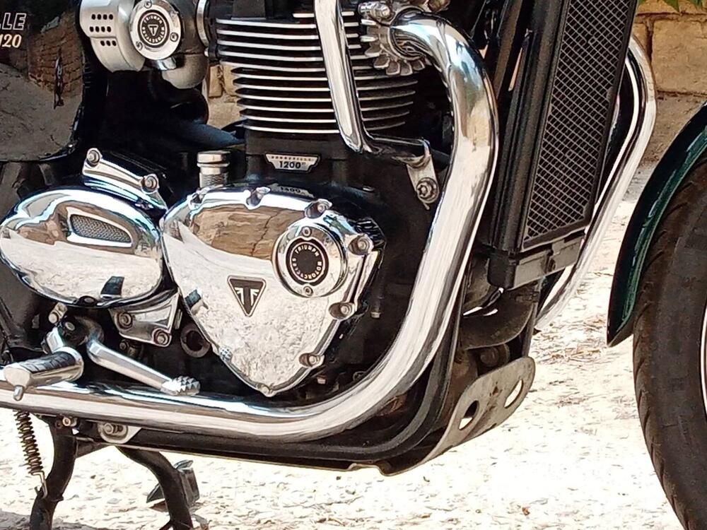Triumph Bonneville T120 (2016 - 20) (5)