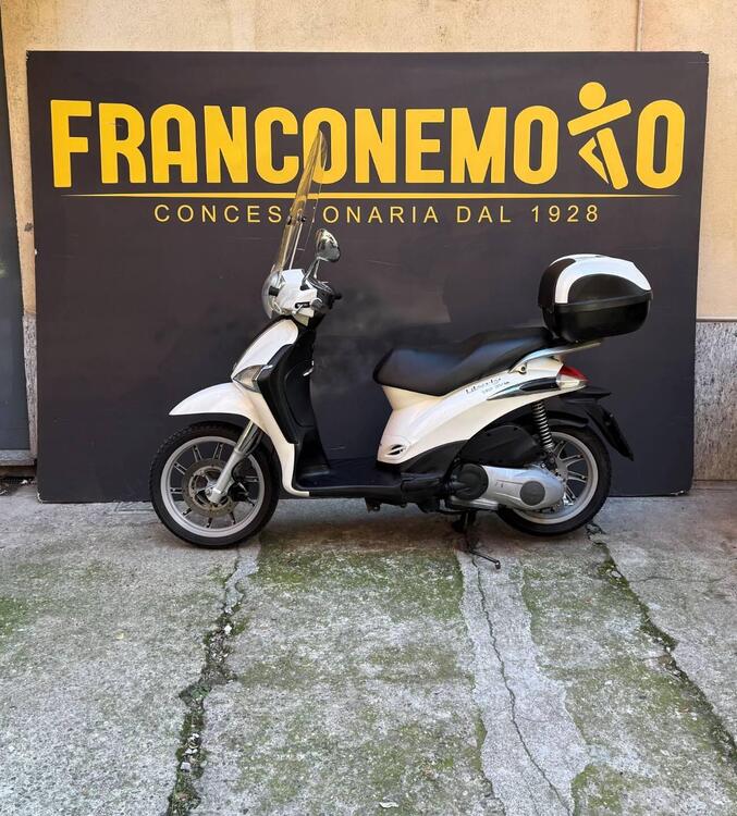 Piaggio Liberty 150 3V Full Optional (2013 - 15) (4)