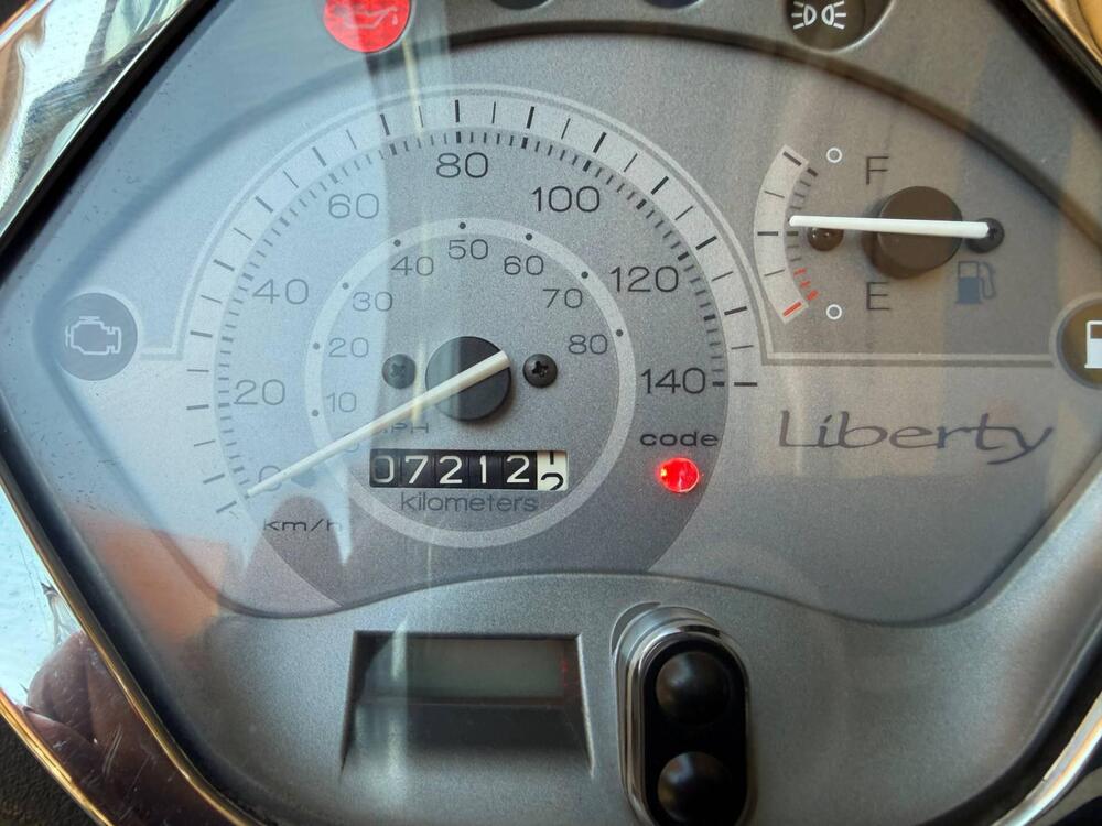 Piaggio Liberty 150 3V Full Optional (2013 - 15) (5)