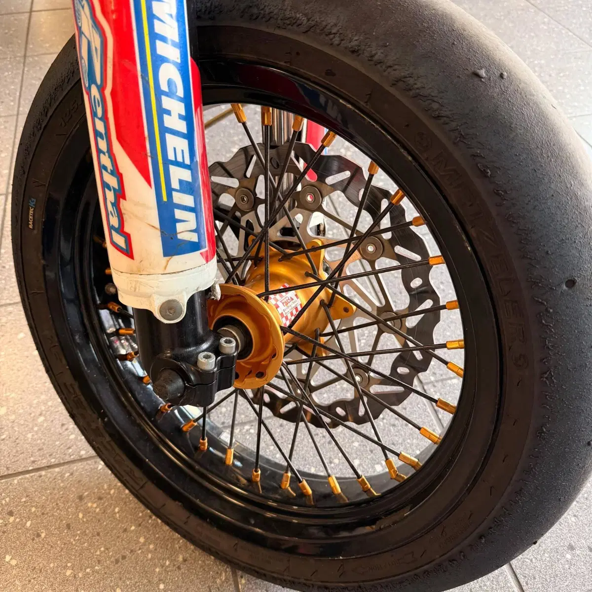 Honda CRF 450R (2009) (5)