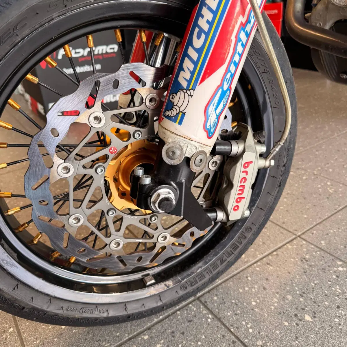 Honda CRF 450R (2009) (6)