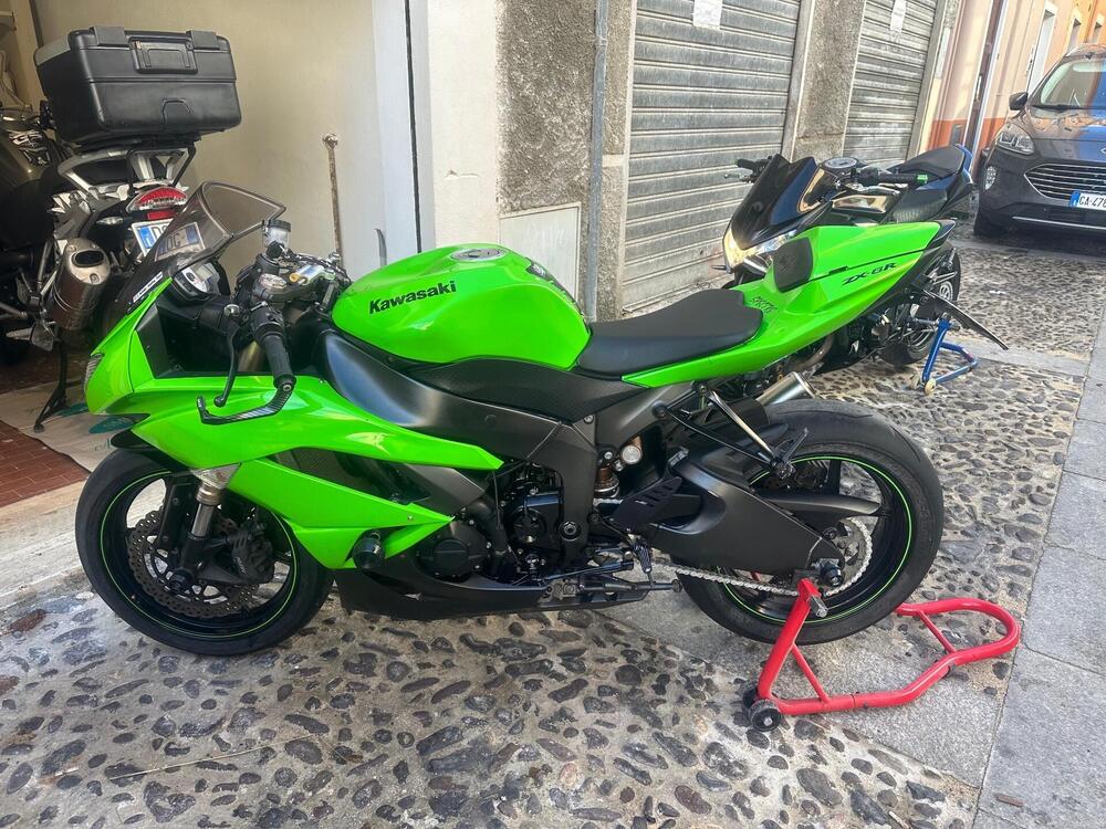 Kawasaki Ninja 600 ZX-6R (2009 - 16) (2)