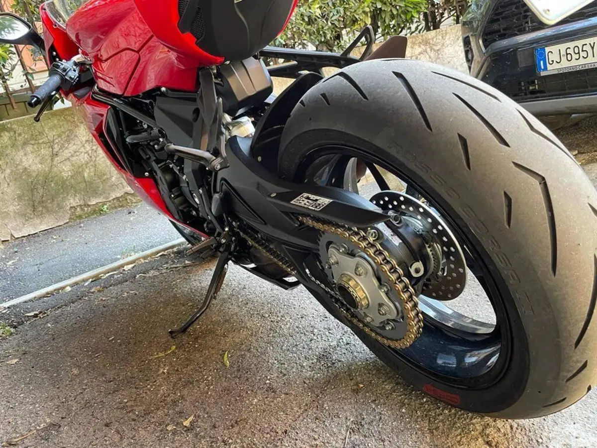 MV Agusta F3 800 Rosso (2021 - 23)