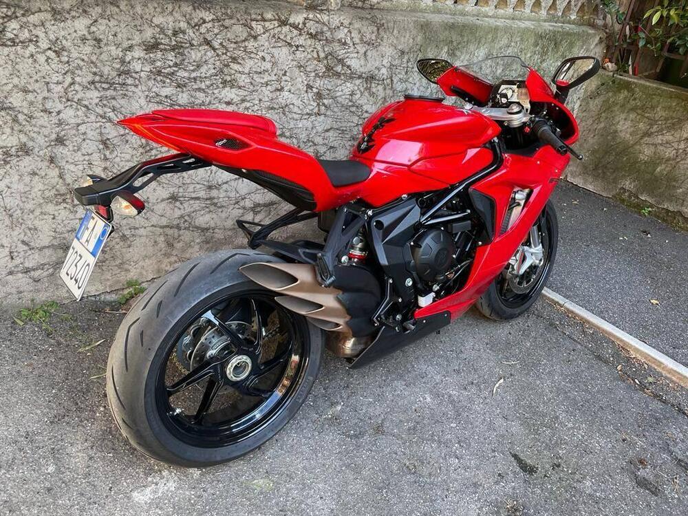 MV Agusta F3 800 Rosso (2021 - 23) (3)