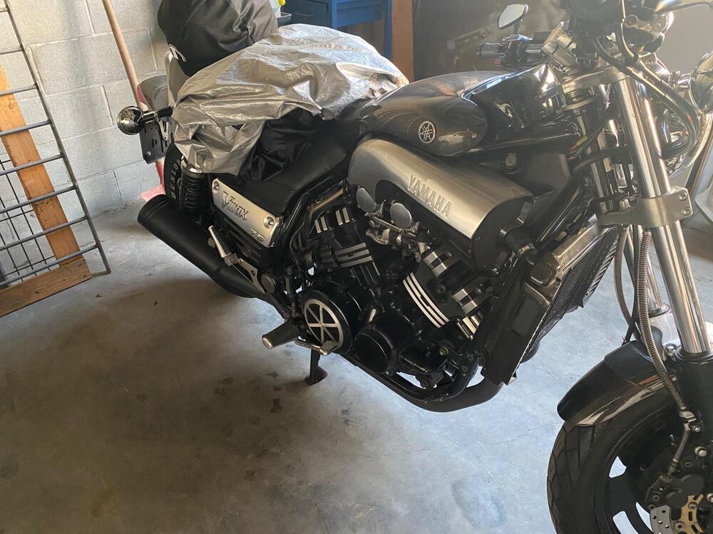 Yamaha Vmax 1200 (5)