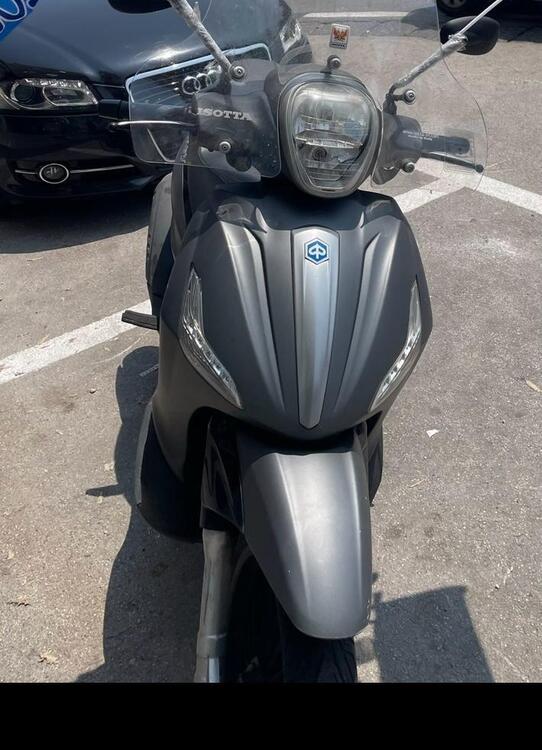 Piaggio Beverly 300 i.e. (2010 - 16)