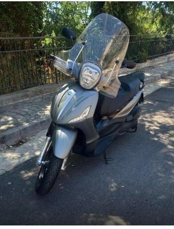 Piaggio Beverly 300 i.e. (2010 - 16) (2)